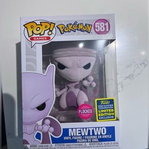 Funko pop FLOCKED Mewtwo